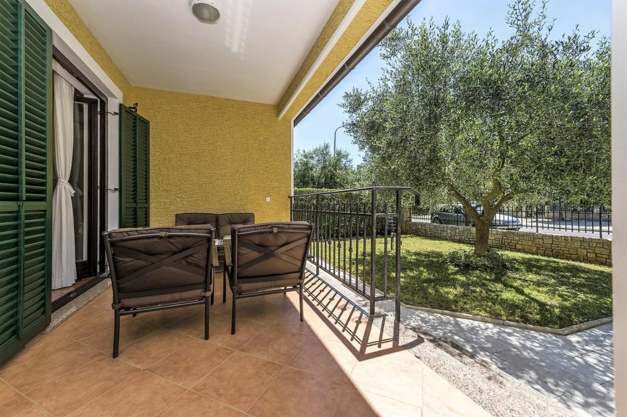 Spacious Three-Bedroom Villa Balun With Pool Porec Esterno foto